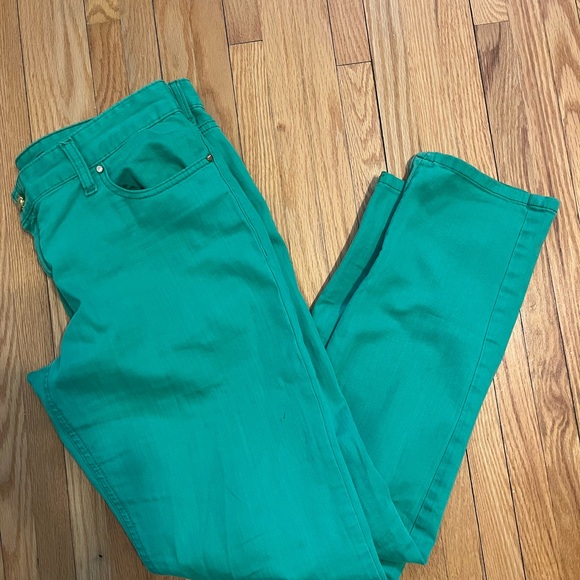 Ladies Guess jeans - Picture 2 of 5